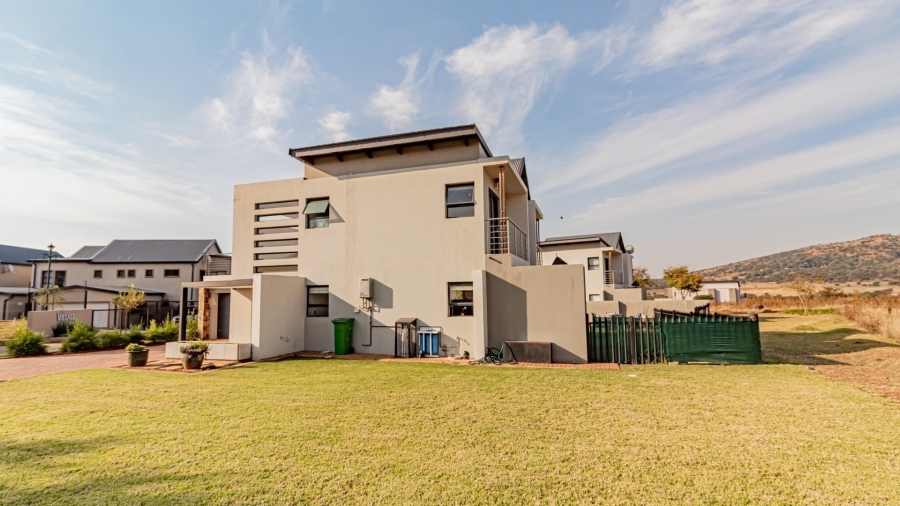 2 Bedroom Property for Sale in Redstone Private Country Estate North West